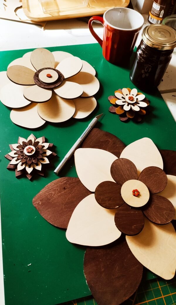 🌸 Fleur Murale en Bois – Décoration Artisanale & Élégante | Créa Coquelicot